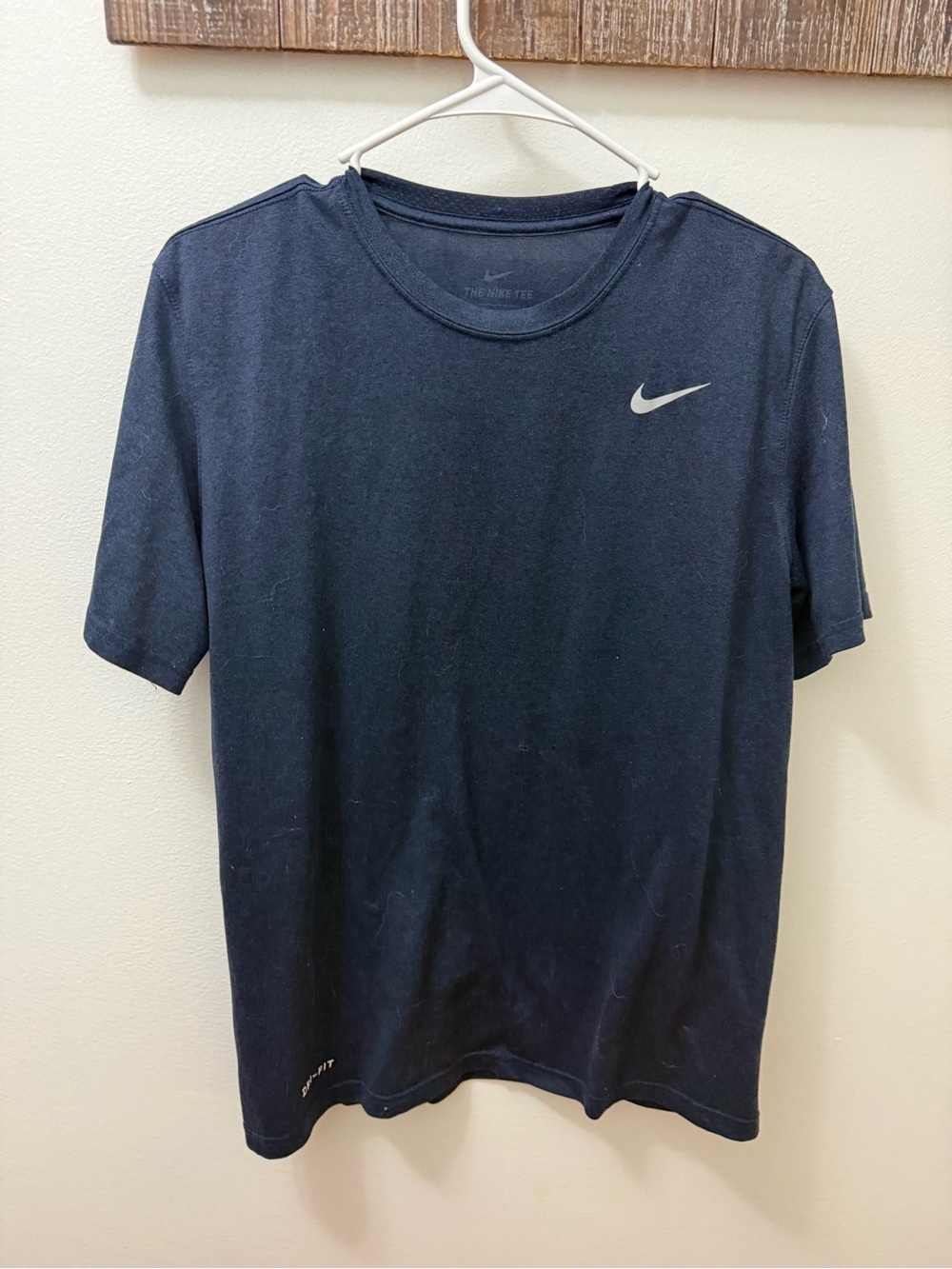 Nike Boy’s Large Navy Dri-FIT Short Sleeve Athletic T-Shirt